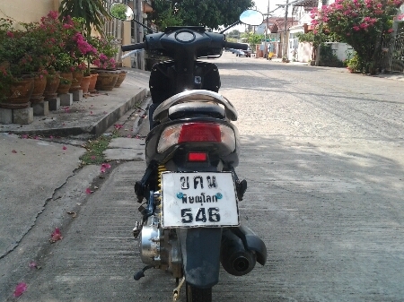 ขายมอไซค์ ปี49 ฮอนด้า คลิ๊ก เครื่อง110cc. เครื่องดี รถสภาพยังดี ใช้งานได้ ภาษีขาด2ปี ต่อได้เลย เล่มทะเบียน+ชุดโอนครบ ขายถูกๆครับ