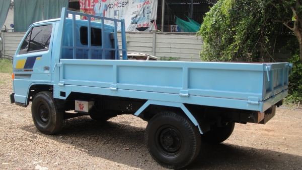 ป้ายเล็กไม่ติดเวลา ISUZU NKR 4ล้อ รถห้างแท้ เครื่อง88แรง เครื่องดี คัสฃีสวย ภาษี-พรบ.เต็มปี