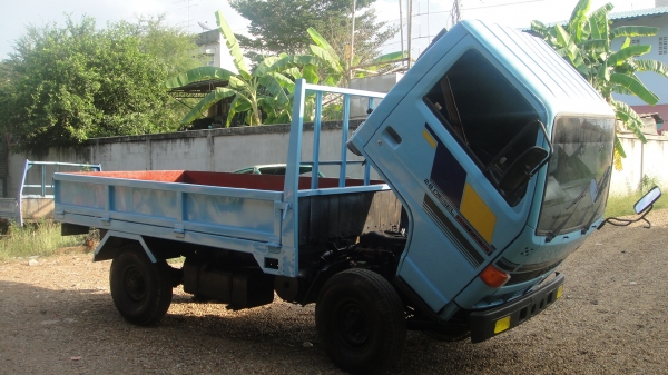 ป้ายเล็กไม่ติดเวลา ISUZU NKR 4ล้อ รถห้างแท้ เครื่อง88แรง เครื่องดี คัสฃีสวย ภาษี-พรบ.เต็มปี