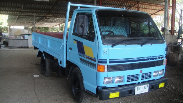 ป้ายเล็กไม่ติดเวลา ISUZU NKR 4ล้อ รถห้างแท้ เครื่อง88แรง เครื่องดี คัสฃีสวย ภาษี-พรบ.เต็มปี