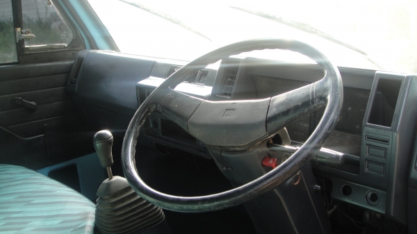 ป้ายเล็กไม่ติดเวลา ISUZU NKR 4ล้อ รถห้างแท้ เครื่อง88แรง เครื่องดี คัสฃีสวย ภาษี-พรบ.เต็มปี