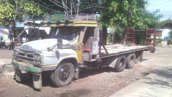 รถบรรทุกสิบล้อเพลาเดียวISUZUสำหรับบรรทุกรถเเกี่ยวข้าว. รถแมคโคร 120. แท่นโบกื้JCM. เครื่อง6BB1 145แรง ยางดีคัสซีสวยทะเบืยนเต็ม ราคา260,000บาท