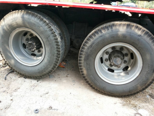 รถบรรทุก 10 ล้อใหญ่ หัวลากพร้อมหาง HINO ปื44. เครื่อง 240 แรง ติดแก็สNGV 100 เบนเซิน ราคา 710,000 บ.รถอยู่สระบุรี