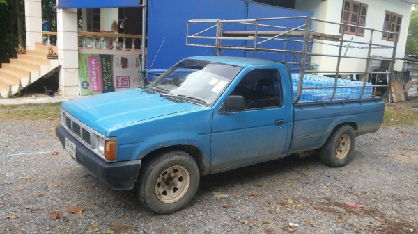 ขายรถกระบะนิสสันบิ่กเอ็ม