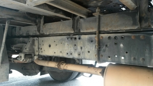 ISUZU NPR  6 ล้อ  130 แรงม้า ปีจดทะเบียน 2547