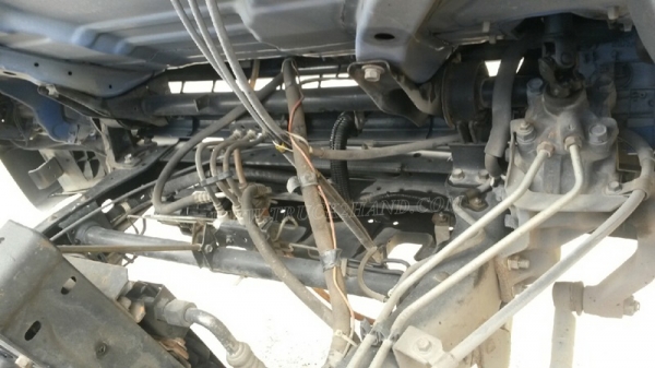 ISUZU NPR  6 ล้อ  130 แรงม้า ปีจดทะเบียน 2547