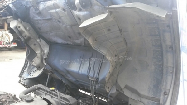 ISUZU NPR  6 ล้อ  130 แรงม้า ปีจดทะเบียน 2547