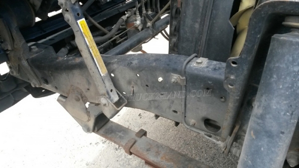 ISUZU NPR  6 ล้อ  130 แรงม้า ปีจดทะเบียน 2547