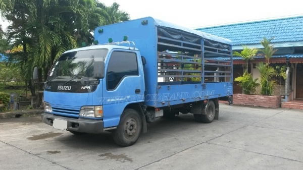 ISUZU NPR  6 ล้อ  130 แรงม้า ปีจดทะเบียน 2547