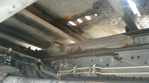 ISUZU NPR  6 ล้อ  130 แรงม้า ปีจดทะเบียน 2547