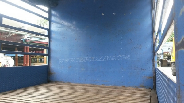 ISUZU NPR  6 ล้อ  130 แรงม้า ปีจดทะเบียน 2547