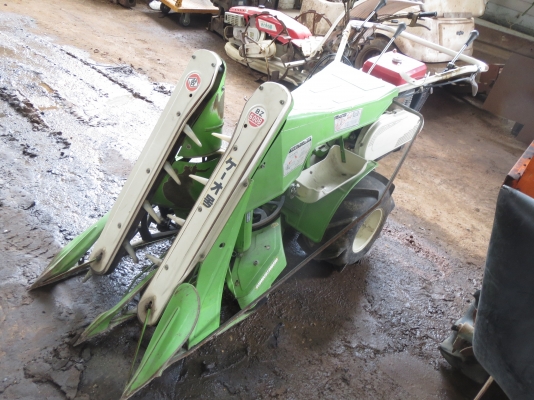 รถเกี่ยวข้าวเดินตาม มือสองจากนอก