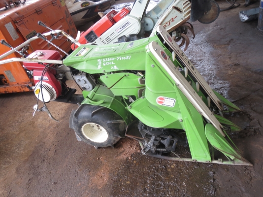 รถเกี่ยวข้าวเดินตาม มือสองจากนอก