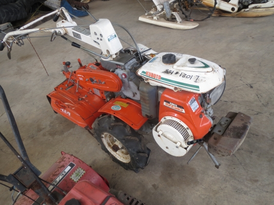 เครื่องตีดิน พรวนดิน  แบบเดินตาม มือสองจากนอก