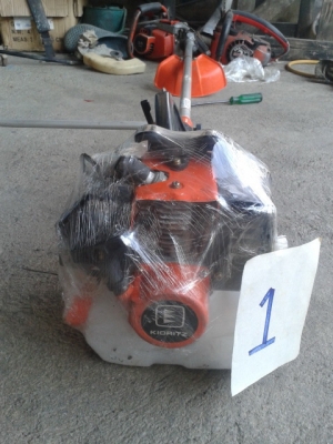 เครื่องตัดหญ้าเก่าญี่ปุ่น เครื่องตัดหญ้าเก่าญี่ปุ่น