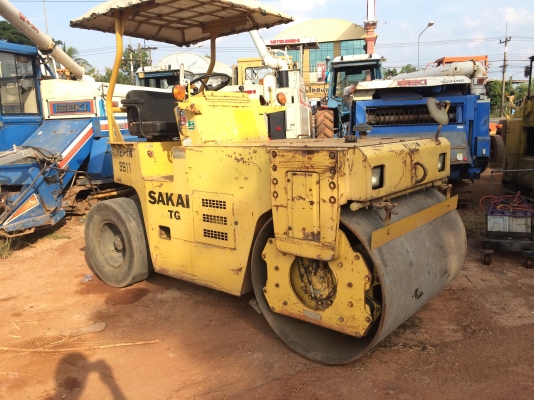 รถบด Sakai 4ตัน มือสองนอก เครื่องคูโบต้า