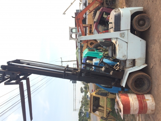 รถโฟล์คลิฟต์ TCM งากระดก สูง4.7เมตร พร้อมใช้งาน