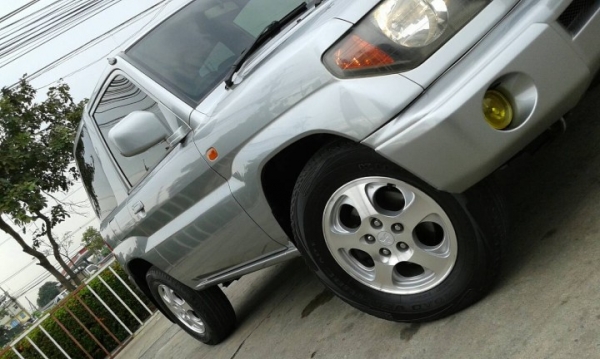 2010 MITSUBISHI PAJERO 1.1 JR A/T 4WD 2010 MITSUBISHI PAJERO 1.1 JR A/T 4WD