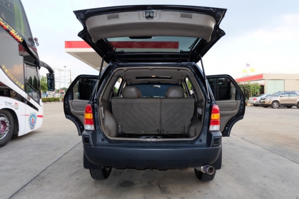 FORD ESCAPE 3.0 XLT LIMITED โฉม ปี03-07 FORD ESCAPE 3.0 XLT LIMITED โฉม ปี03-07