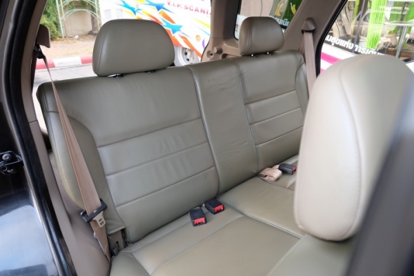 FORD ESCAPE 3.0 XLT LIMITED โฉม ปี03-07 FORD ESCAPE 3.0 XLT LIMITED โฉม ปี03-07