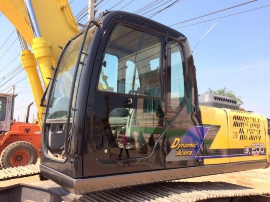 ขายรถแบคโฮ KOBELCO SK250 MARK6 ปี 2003 สภาพสวยพร้อมใช้งาน รถนอกนำเข้าเอง มีVDOการทำงานครับ ขายรถแบคโฮ KOBELCO SK250 MARK6 ปี 2003 สภาพสวยพร้อมใช้งาน รถนอกนำเข้าเอง มีVDOการทำงานครับ