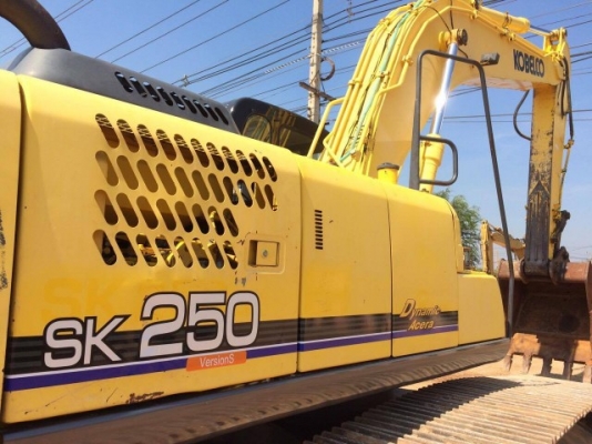 ขายรถแบคโฮ KOBELCO SK250 MARK6 ปี 2003 สภาพสวยพร้อมใช้งาน รถนอกนำเข้าเอง มีVDOการทำงานครับ ขายรถแบคโฮ KOBELCO SK250 MARK6 ปี 2003 สภาพสวยพร้อมใช้งาน รถนอกนำเข้าเอง มีVDOการทำงานครับ