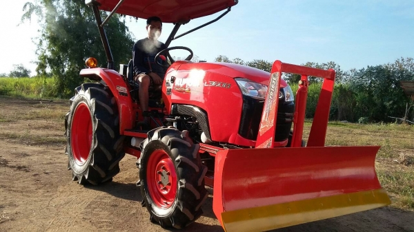 หาชื้อรถไถคูโบต้า L3608 เชิณมาหาเราครับ มีไบมีดตราช้าง1อันสวยๆเดิมๆ ผานตราช้าง1อันพร้อมไช้งานทะเบียนพร้อม  ขายใน  ราคา295000บาท รถอยู่วังบัว คลองขลุง กำแพงเพชร    สนใจสอบุถามได้ที่081 3655997 อำพร  พาเจริญ  ราคาต่อรองได้อีกนะครับ