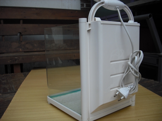 ตู้เลี้ยงปลาขนาดกระทัดรัด ตู้เลี้ยงปลาขนาดกระทัดรัด