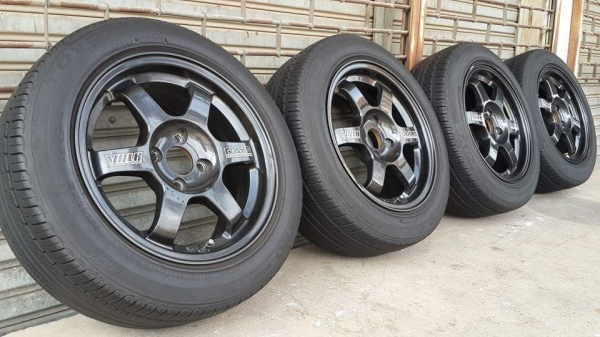 TE37 ขอบ 15 4/100 ยาง TOYO ปี13 TE37 ขอบ 15 4/100 ยาง TOYO ปี13