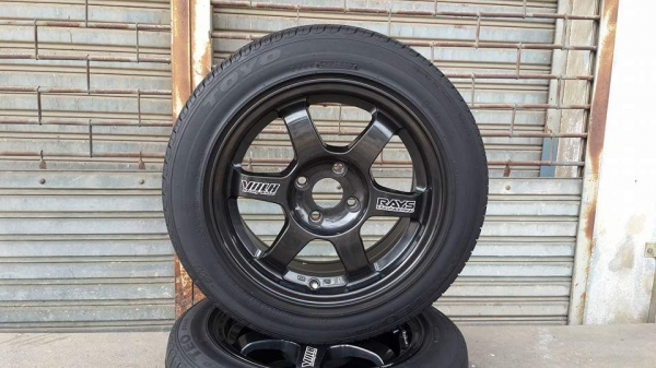 TE37 ขอบ 15 4/100 ยาง TOYO ปี13 TE37 ขอบ 15 4/100 ยาง TOYO ปี13
