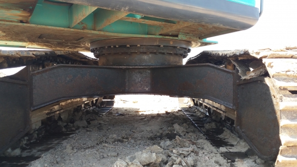 ขาย แม็คโค SK พีซี 200 ใช้งานมา 7000 ชั่วโมง ราคา 2300000 บาท พร้อมใบอินวอยซ์