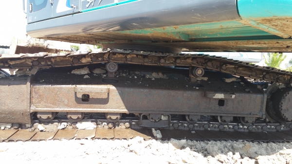 ขาย แม็คโค SK พีซี 200 ใช้งานมา 7000 ชั่วโมง ราคา 2300000 บาท พร้อมใบอินวอยซ์