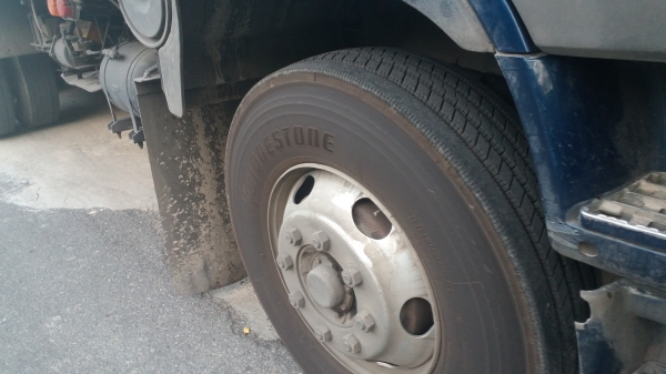 ขาย รถฮีโน่ 206 พร้อมแม่ลูกพ่วง แม่เพลาเดียว ไม่ดั๊ม คอกเกษตร เครื่อง 206 เทอร์โบ ราคา 1200000 บาท