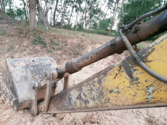 KOMATSU PC 120-3 เครื่องยนต์เดิมปั๊มเดิมสภาพดีพร้อมใช้งานได้เลยครับ ภายในเก๋งอุปกรณ์ครบ ทำงานได้คล่องดี ภายนอกบูมอาร์มสวยมีปะบ้างเล็กน้อยครับพร้อมทำงานได้ดี ช่วงล่างสภาพดีประมาณ 60\% พร้อมใช้งาน เอกสารสัญญาซื้อขาย ราคาต่อรองได้ครับ KOMATSU PC 120-3 เครื่องยนต์เดิมปั๊มเดิมสภาพดีพร้อมใช้งานได้เลยครับ ภายในเก๋งอุปกรณ์ครบ ทำงานได้คล่องดี ภายนอกบูมอาร์มสวยมีปะบ้างเล็กน้อยครับพร้อมทำงานได้ดี ช่วงล่างสภาพดีประมาณ 60\% พร้อมใช้งาน เอกสารสัญญาซื้อขาย ราคาต่อรองได้ครับ