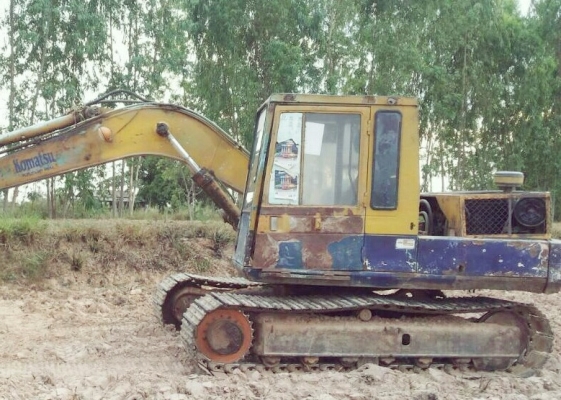 KOMATSU PC 120-3 เครื่องยนต์เดิมปั๊มเดิมสภาพดีพร้อมใช้งานได้เลยครับ ภายในเก๋งอุปกรณ์ครบ ทำงานได้คล่องดี ภายนอกบูมอาร์มสวยมีปะบ้างเล็กน้อยครับพร้อมทำงานได้ดี ช่วงล่างสภาพดีประมาณ 60\% พร้อมใช้งาน เอกสารสัญญาซื้อขาย ราคาต่อรองได้ครับ KOMATSU PC 120-3 เครื่องยนต์เดิมปั๊มเดิมสภาพดีพร้อมใช้งานได้เลยครับ ภายในเก๋งอุปกรณ์ครบ ทำงานได้คล่องดี ภายนอกบูมอาร์มสวยมีปะบ้างเล็กน้อยครับพร้อมทำงานได้ดี ช่วงล่างสภาพดีประมาณ 60\% พร้อมใช้งาน เอกสารสัญญาซื้อขาย ราคาต่อรองได้ครับ