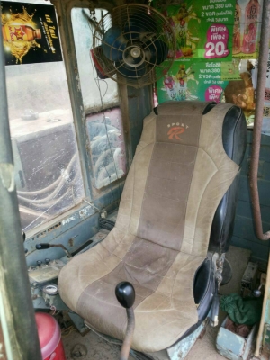 KOMATSU PC 120-3 เครื่องยนต์เดิมปั๊มเดิมสภาพดีพร้อมใช้งานได้เลยครับ ภายในเก๋งอุปกรณ์ครบ ทำงานได้คล่องดี ภายนอกบูมอาร์มสวยมีปะบ้างเล็กน้อยครับพร้อมทำงานได้ดี ช่วงล่างสภาพดีประมาณ 60\% พร้อมใช้งาน เอกสารสัญญาซื้อขาย ราคาต่อรองได้ครับ KOMATSU PC 120-3 เครื่องยนต์เดิมปั๊มเดิมสภาพดีพร้อมใช้งานได้เลยครับ ภายในเก๋งอุปกรณ์ครบ ทำงานได้คล่องดี ภายนอกบูมอาร์มสวยมีปะบ้างเล็กน้อยครับพร้อมทำงานได้ดี ช่วงล่างสภาพดีประมาณ 60\% พร้อมใช้งาน เอกสารสัญญาซื้อขาย ราคาต่อรองได้ครับ