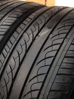 ยาง SONNY 225-40-18 ปี 11 ครบชุด 4 เส้น 4000 ไม่ควรพลาด สภาพสวยๆไม่มีปะไม่บวมดอกยางเหลือเยอะเอาไปวิ่งกันใด้อีกยาวค่ะ