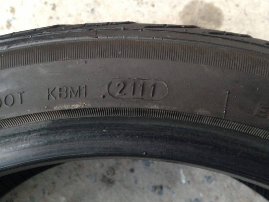 ยาง SONNY 225-40-18 ปี 11 ครบชุด 4 เส้น 4000 ไม่ควรพลาด สภาพสวยๆไม่มีปะไม่บวมดอกยางเหลือเยอะเอาไปวิ่งกันใด้อีกยาวค่ะ