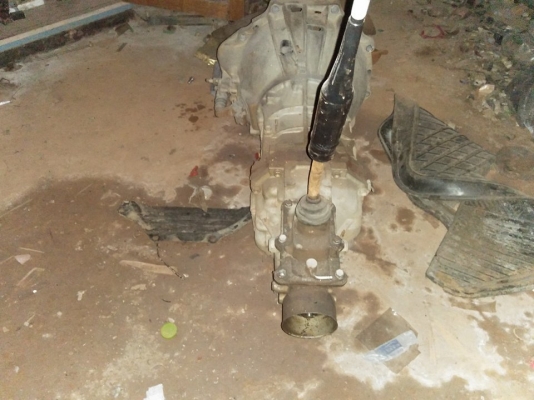 เกียร์ วีโก้ 2500 พรีรันเนอร์ สภาพสวยๆ ราคา 15000 ครับ เกียร์ วีโก้ 2500 พรีรันเนอร์ สภาพสวยๆ ราคา 15000 ครับ