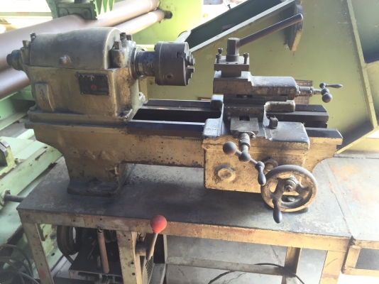 ขายเครื่องกลึงตั้งโต๊ะกลึงงานยาว1.5ฟุตยาวทั้งตัว2ฟุตครับ