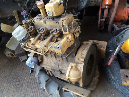 เครื่อง โคมัตสุ 3D84 มือสองจากนอก