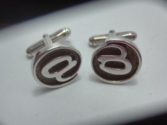 กระดุมเชิ้ตเนื้อเงิน92.5\%