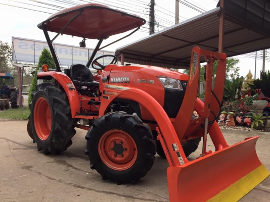 ขายรถไถ Kubota L3608(4WD) พร้อมใบมีดและผานพรวนช้าง รถไร่ พร้อมใช้งาน