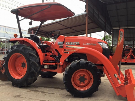 ขายรถไถ Kubota L3608(4WD) พร้อมใบมีดและผานพรวนช้าง รถไร่ พร้อมใช้งาน