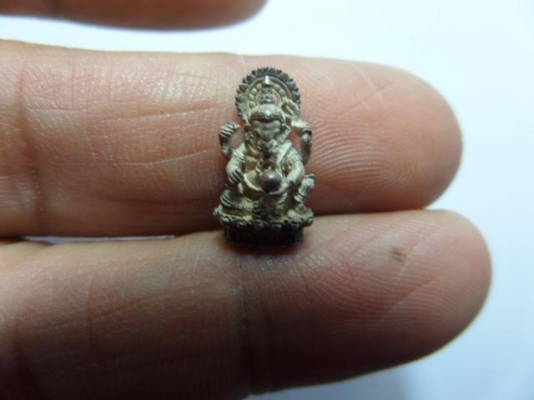 พระพิฆเนศเนื้อเงินองค์เล็ก