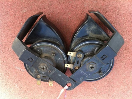 แตร Piaa  เสียงดังฟังชัด.      900 บาท