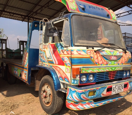 HINO F17 - 168 HP EH700 สิบล้อ 2 เพลา เทรลเลอร์ท้ายลาดมีหางพับไฮดรอลิกส์ขึ้นรถเกี่ยวข้าวกับรถแบ็คโฮร PC 120 ได้เลยครับไม่มีปัญหา เครื่องยนต์แห้งดีแรงดีไม่มีเยิ้ม หัวเก๋งแล็ปลายสวยภายในเก๋งคอนโซลสวยครบ พวงมาลัยเพาเวอร์ ระบบเบรคทริ๊ปฟี้ครบครัน ช่วงล่างคัชซี