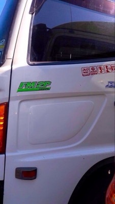 ขายด่วน รถสิบล้อหัวลากพร้อมหางพื้นเรียบสามเพลา  HINO  MEGA  380 ปี 52  พร้อมใช้งาน  เอกสารพร้อม รถสภาพดีมาก