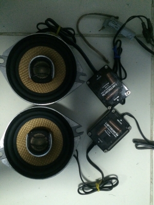 ลำโพง Pioneer TS-J10A 2ทาง 4นิ้ว 110W โครงหล่อ กรวยเคฟล่า แมเหล็กก้อนโต พร้อมพาสซีฟ เสียฃกลางแหลมชัด จัดจ้าน มือ2 ญี่ปุ่น