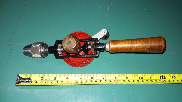 ขายสว่านมือหมุนตราเพชรงานเก่าเก็บ ขายสว่านมือหมุนตราเพชรงานเก่าเก็บ